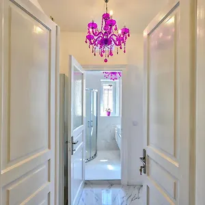 Collins Amethyst Center Appartamento